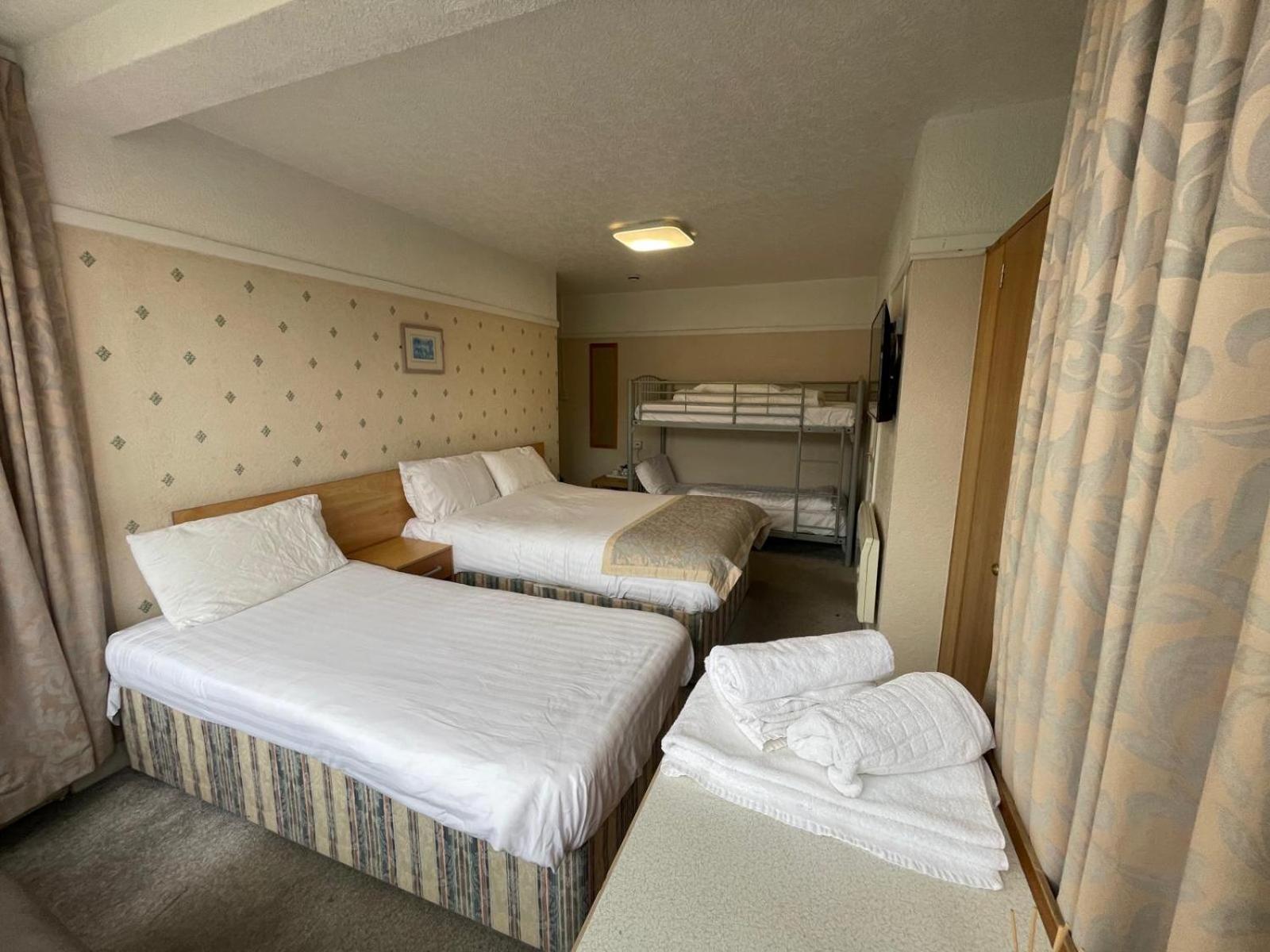 Oyo Queens Hotel, Skegness Exterior foto